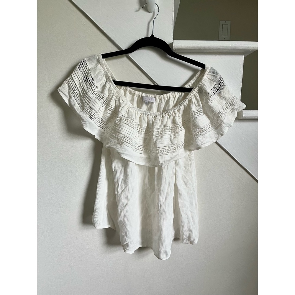 1.STATE Off Shoulder Ruffle Top With Trim - Picture 4 of 5